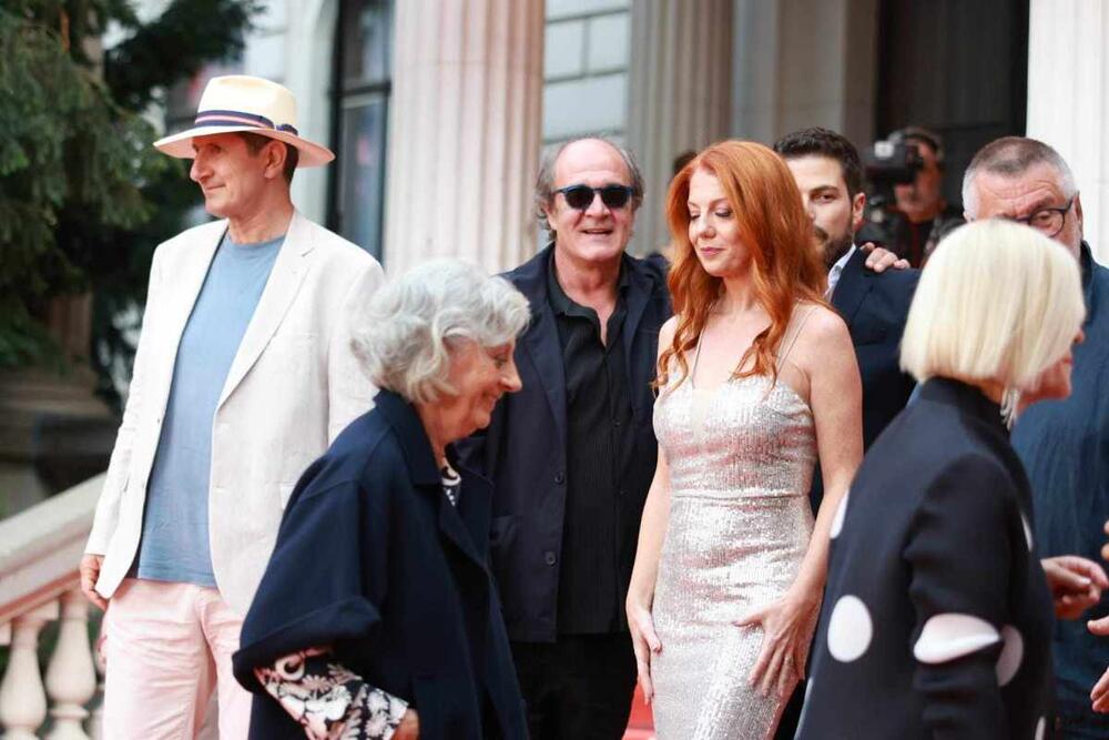 <p>Teško je bilo skinuti pogled sa naše glumice koja je dominirala na ovogodišnjem 30. Sarajevo film festivalu </p>