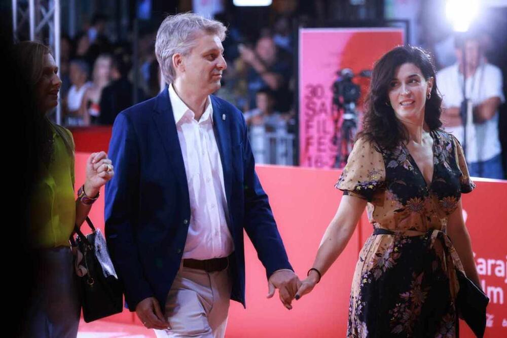 <p>Crvenim tepihom na ovogodišnjem Sarajevo film festivalom prodefilovale su neke od najlepših žena regiona, pa i sveta </p>