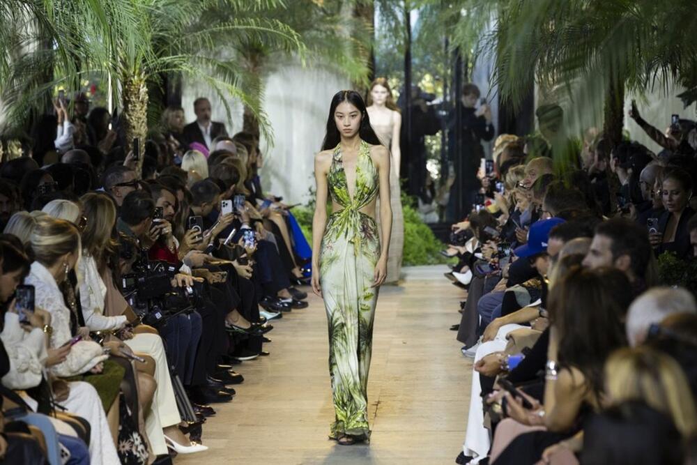 Elie Saab SS25 reday-to-wear kolekcija na Nedelji mode u Parizu