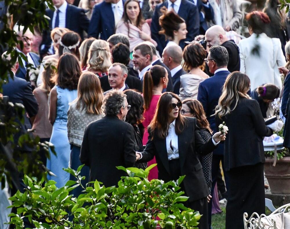 Monika Beluči i Tim Barton na svadbi Đanluiđija Điđija Bufona