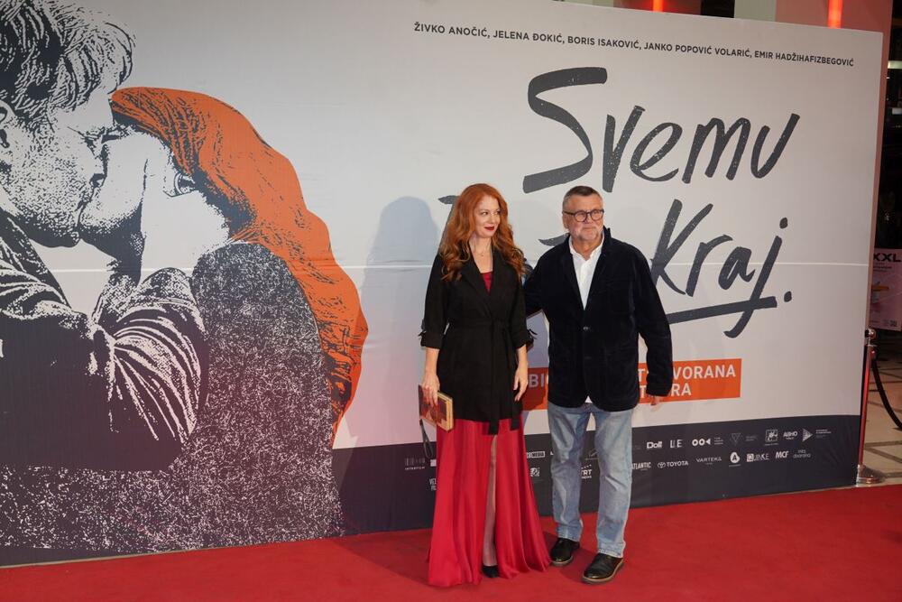 Jelena Đokić na premijeri filma "Svemu dođe kraj"