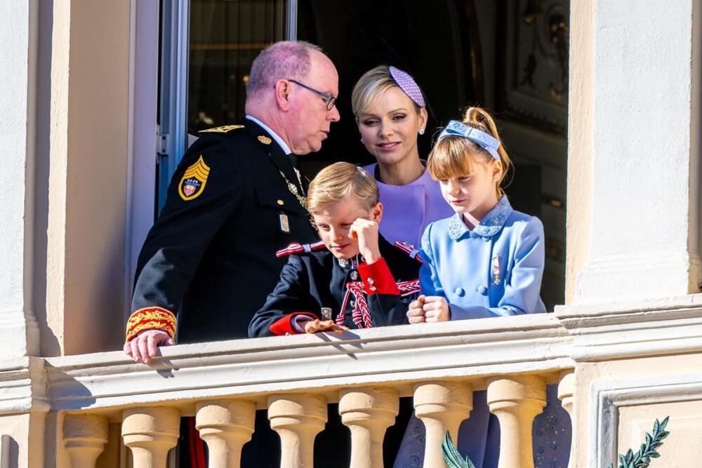 Princeza Šarlin i princ Albert od Monaka sa svojom decom princem Žakom i princezom Gabrijelom