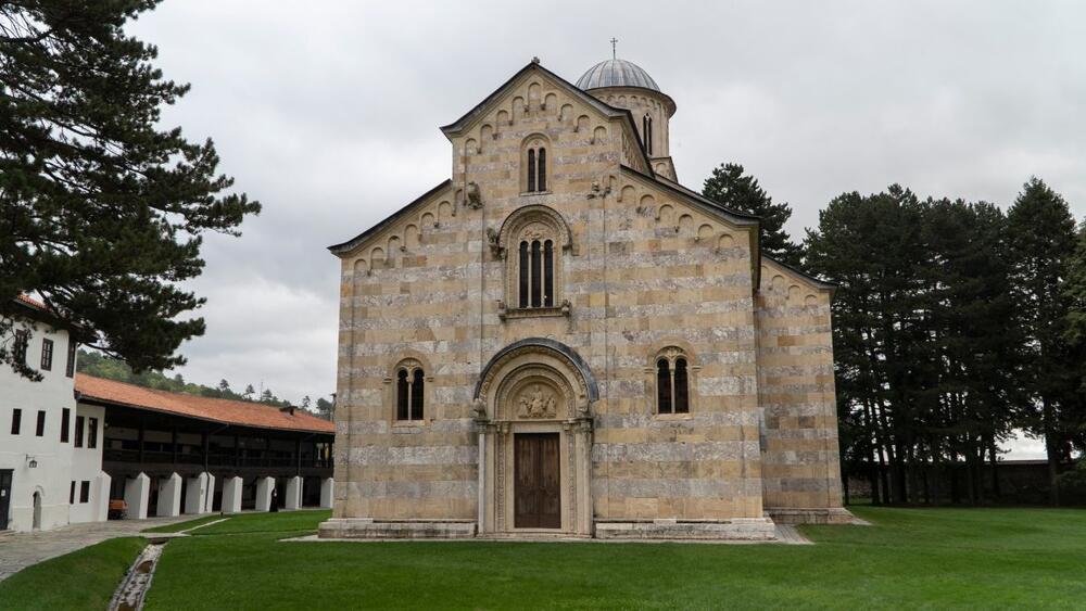 Manastir Visoki Dečani, zadužbina Sv. Stefana Dečanskog, odnosno Sv. Mrate