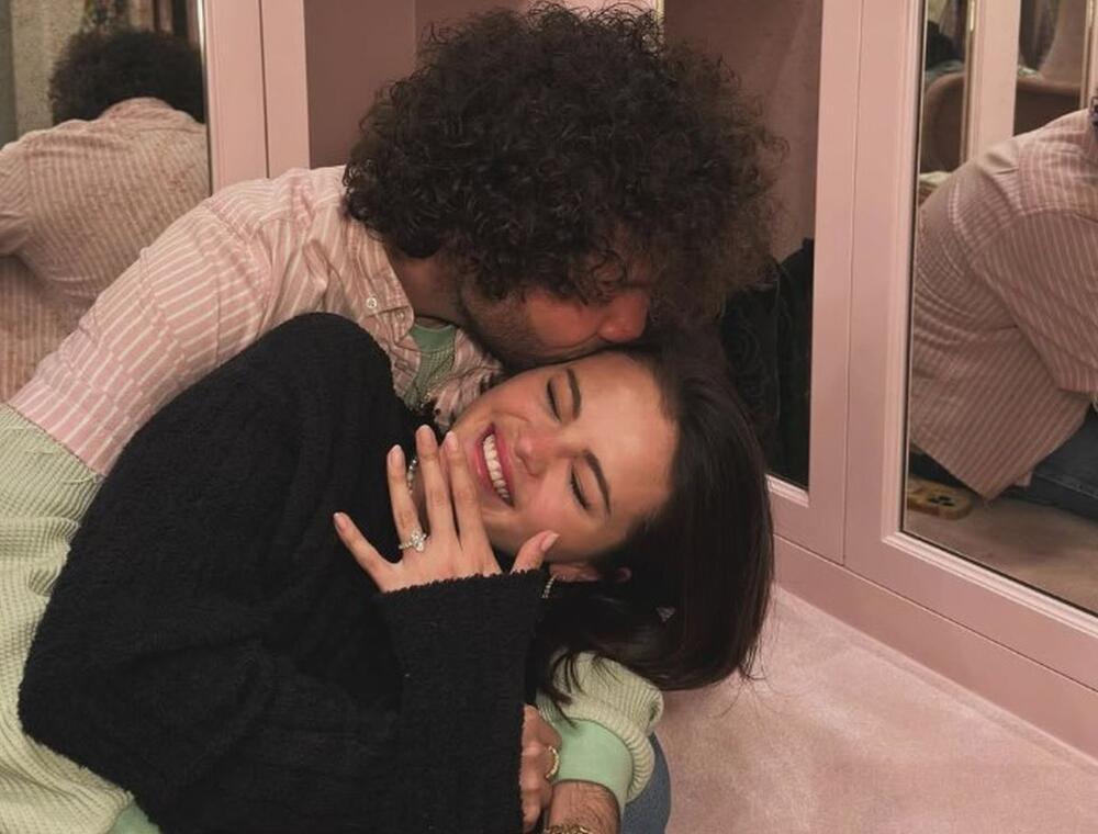 Selena Gomez i Beni Blanko saopštili su u decembru 2024, da su se verili