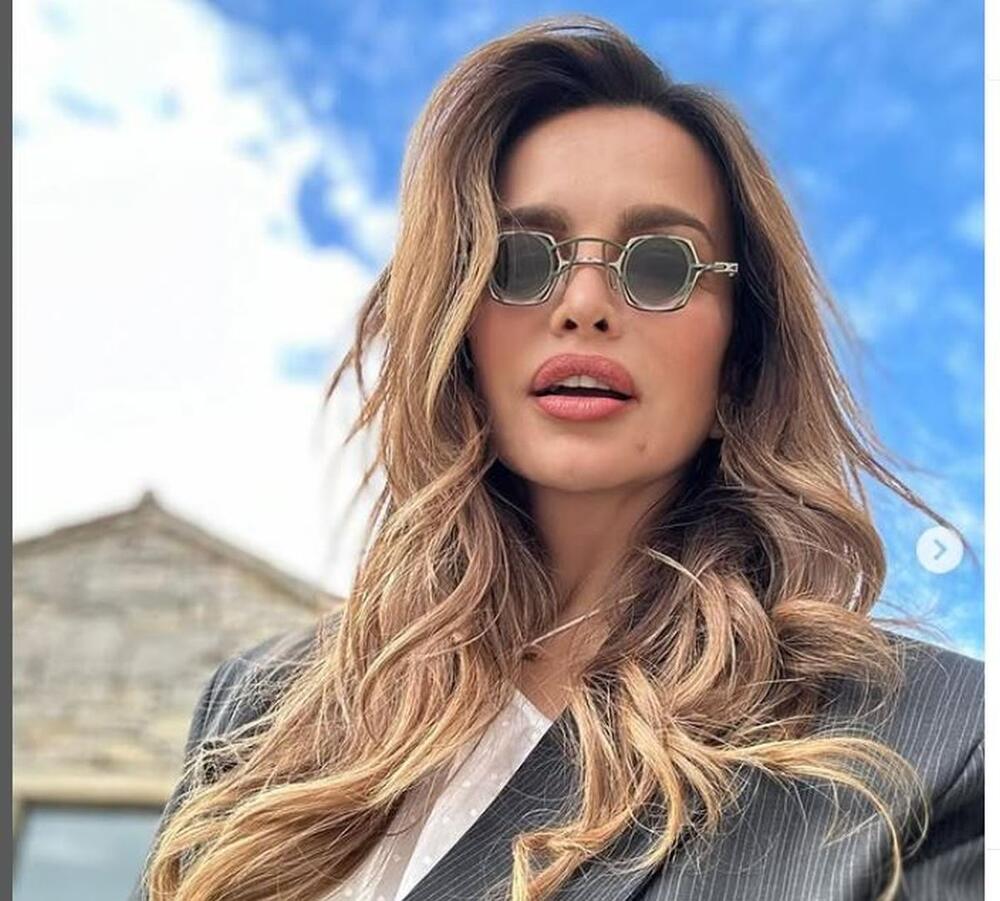 SEVERININA HALJINA SAVRŠENA ZA DOČEK NOVE GODINE 