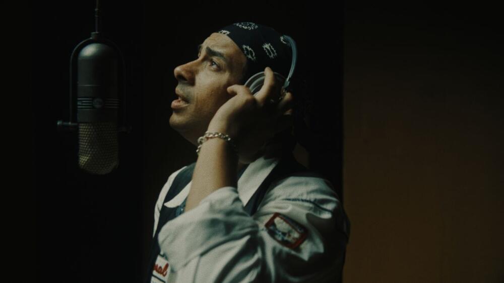 <p>Superstar je i ove godine zadržao poziciju najgledanijeg kablovskog kanala i petu poziciju po gledanosti u konkurenciji svih tv kanala u Srbiji uključujući i one sa nacionalnom frekvencijom među publikom od 18 do 49 godina, prema istraživanju agencije Nielsen. U konkurenciji brojnih domaćih i svetskih kanala, Superstar je već godinama glavno mesto okupljanja ljubitelja vrhunskog filmskog i serijskog programa.</p>