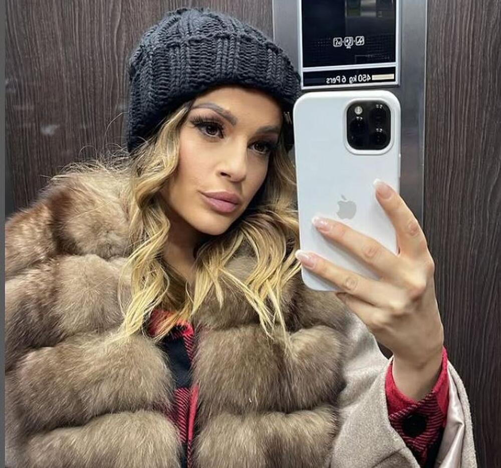 JELENA KOSTOV IMA VIKENDICU U SRCU GOLIJE OD KOJE ZASTAJE DAH 