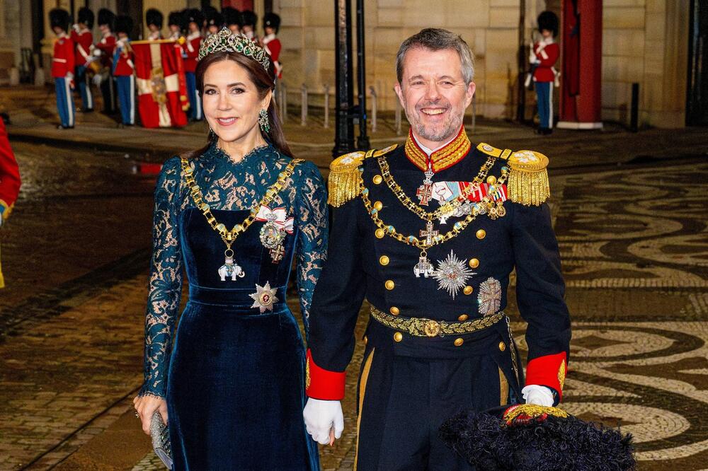 Kralj Frederik X i kraljica Meri od Danske na gala večeri u Palati Amalijenborg