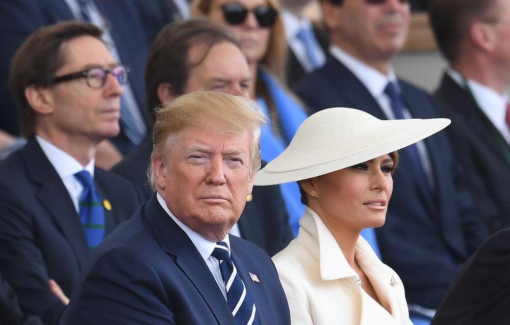 Šešir Melanije TRamp na obeležavanju 75. godišnjice Bitke za Normandiju u Portsmutu