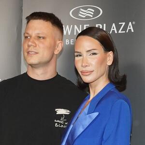 Crni tonovi & moderni detalji u porodičnoj oazi: Zavirite u luksuzni dom Nikolije Jovanović i Relje Popovića na Vračaru