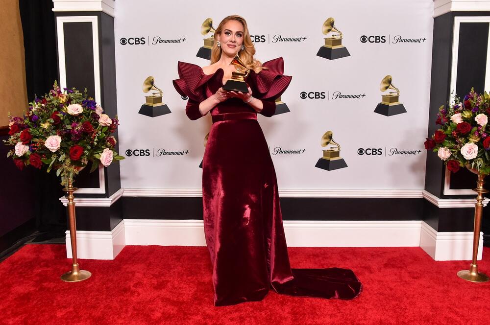 ADEL JE SMRŠALA PREKO 40 KILOGRAMA 