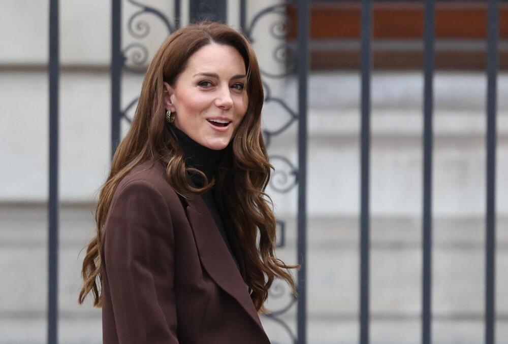 KEJT MIDLTON IMA KAPUTE U VREDNOSTI OD PREKO 20.000 EVRA 