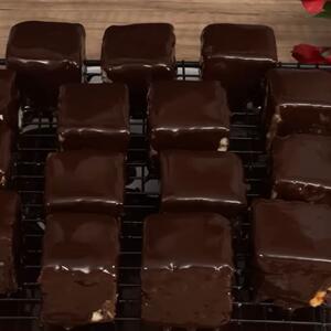 Čokoladne, kremaste i taaako ukusne: Pronašli smo recept za najlepše minjon kocke – i jednostavno ih morate probati