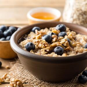 Jedete ih svaki dan misleći da su zdrave: 6 iznenađujućih ultraprerađenih namirnica + čime da ih zamenite