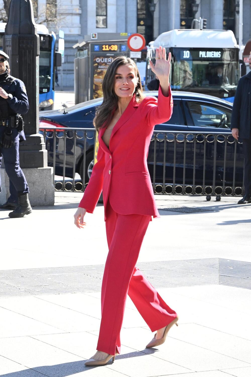 LETICIJA RECIKLIRALA ODELO BOJE MALINE 