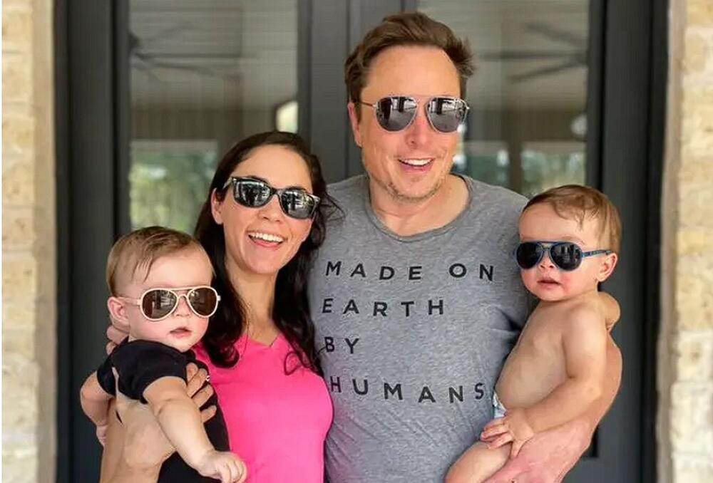 Ilon Mask i Šivon Zilis s blizancima