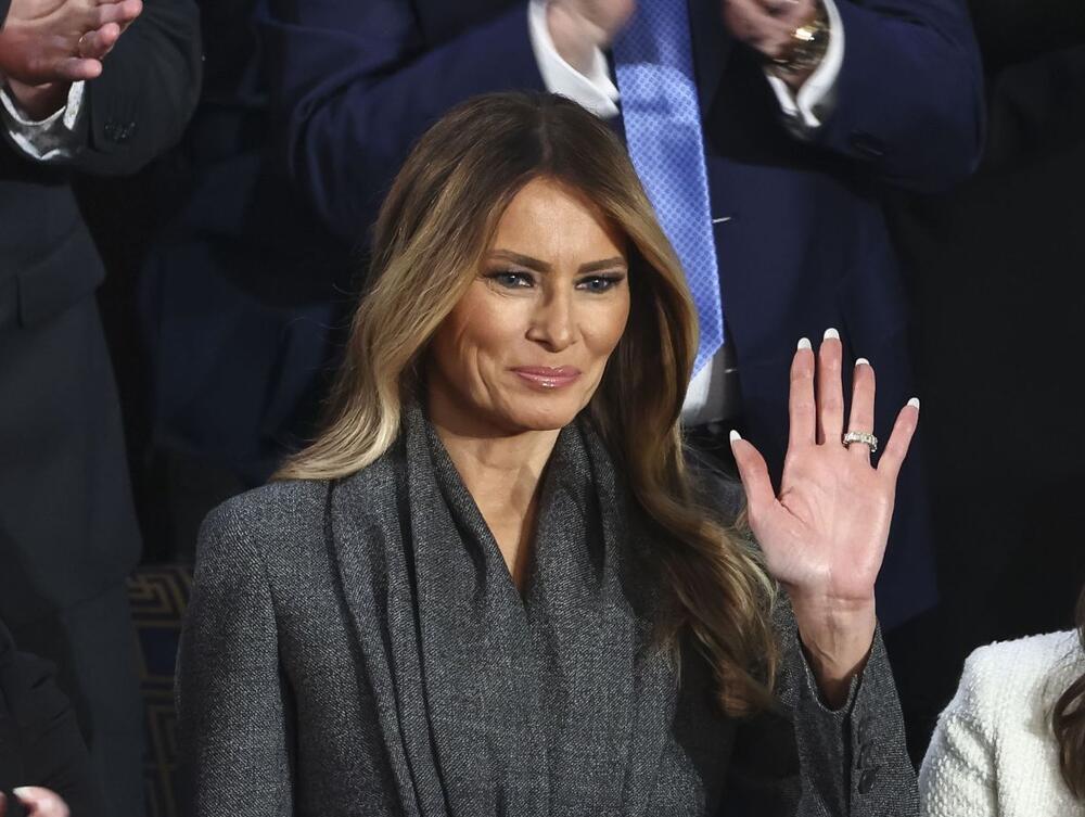 Melanija Tramp u Dior kompletu