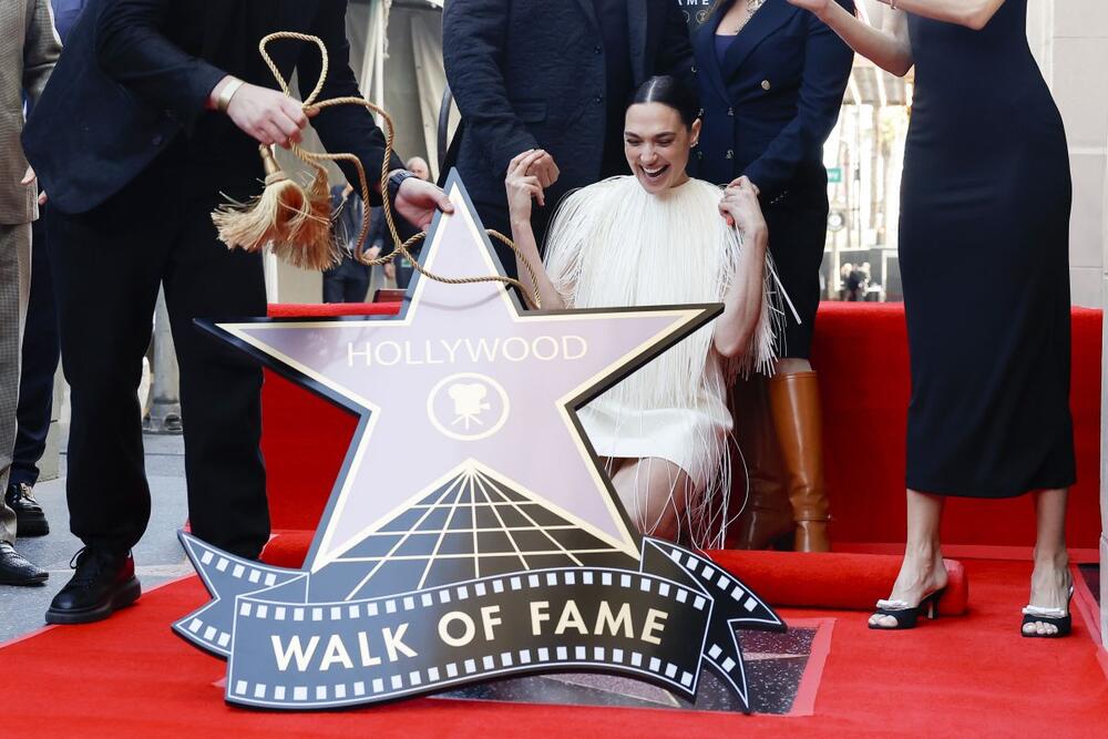 Gal Gadot dobila zvezdu na Bulevaru slavnih