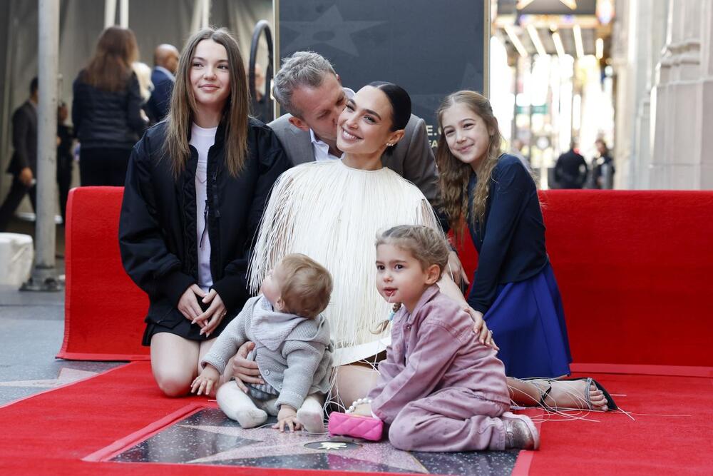 Gal Gadot dobila zvezdu na Bulevaru slavnih