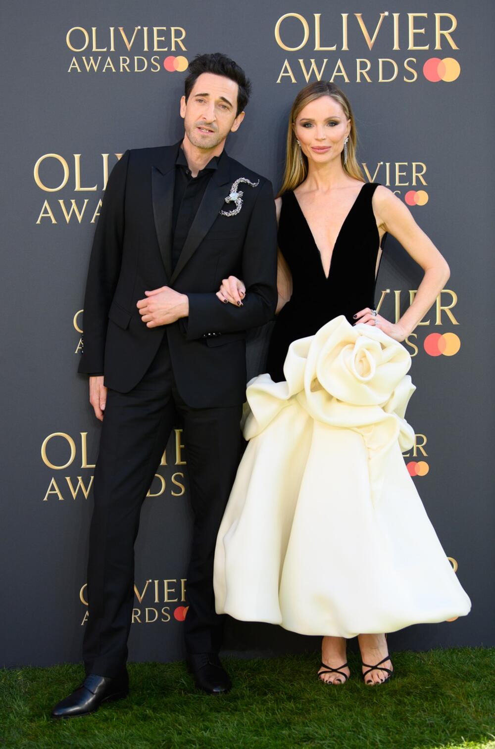 <p>Mnoge toalete su privukle pažnju modnih entuzijasta, ali jedna je zasijala jače od svih.</p>