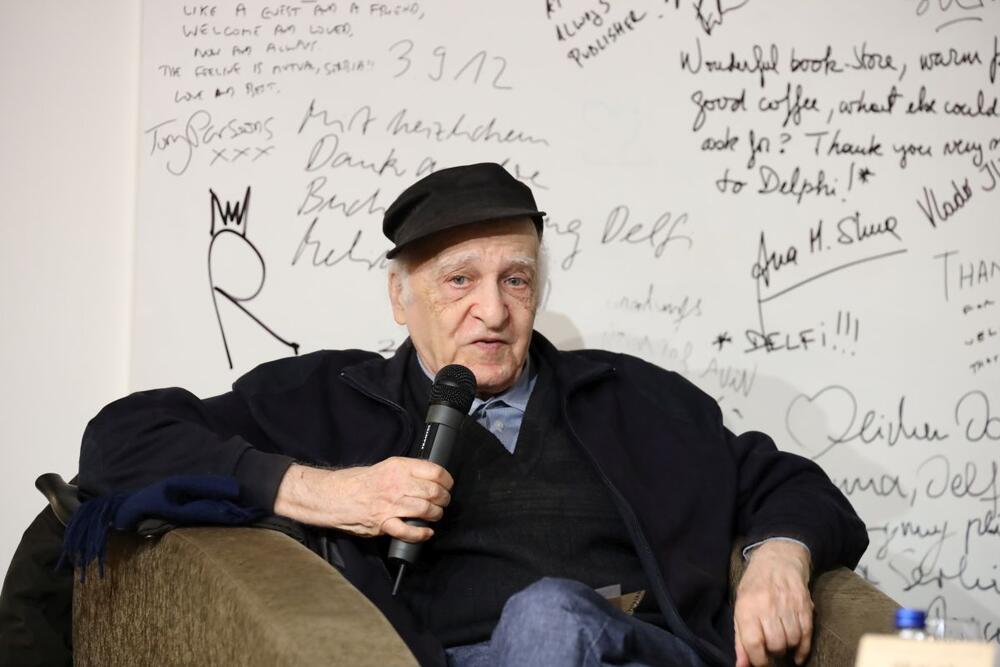 Filip David spada u najznačajnije intelektualce i književnike u Srbiji poslednjih decenija, a njegova dela prevedena su na mnoge jezike