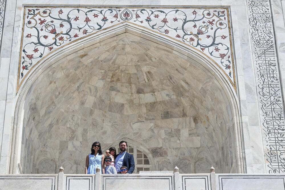 Džej-Di Vens, potpredsednik Amerike, posetio je Indiju sa suprugom Ušom i njihovom decom