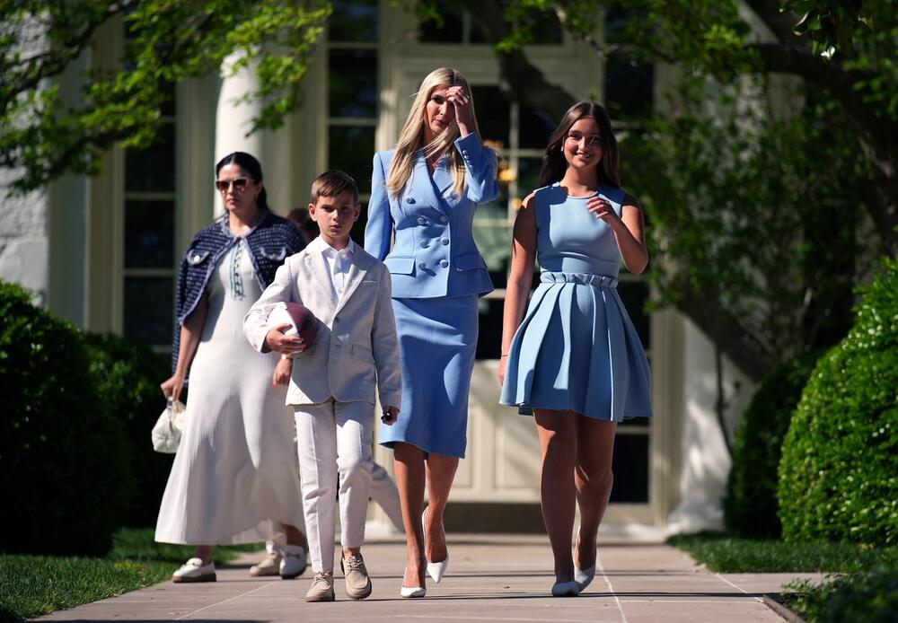 Ivanka Tramp sa ćerkom Arabelom Kušner u Beloj kući