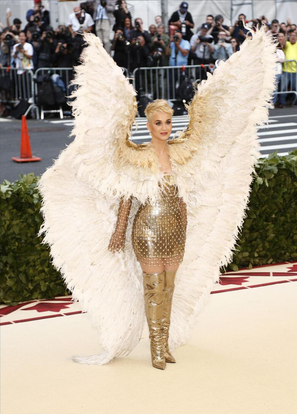 Keti Peri na Met gali