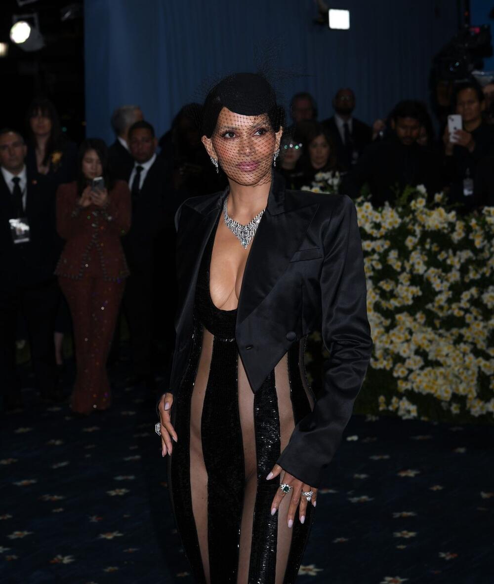 Ova haljina izazvala je oprečne reakcije