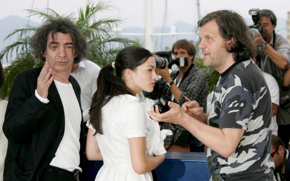 Miki Manojlović, Marija Petronijević i Emis Kusturica na Kanskom festivalu, pred premijeru filma "Zavet" 2007. godine