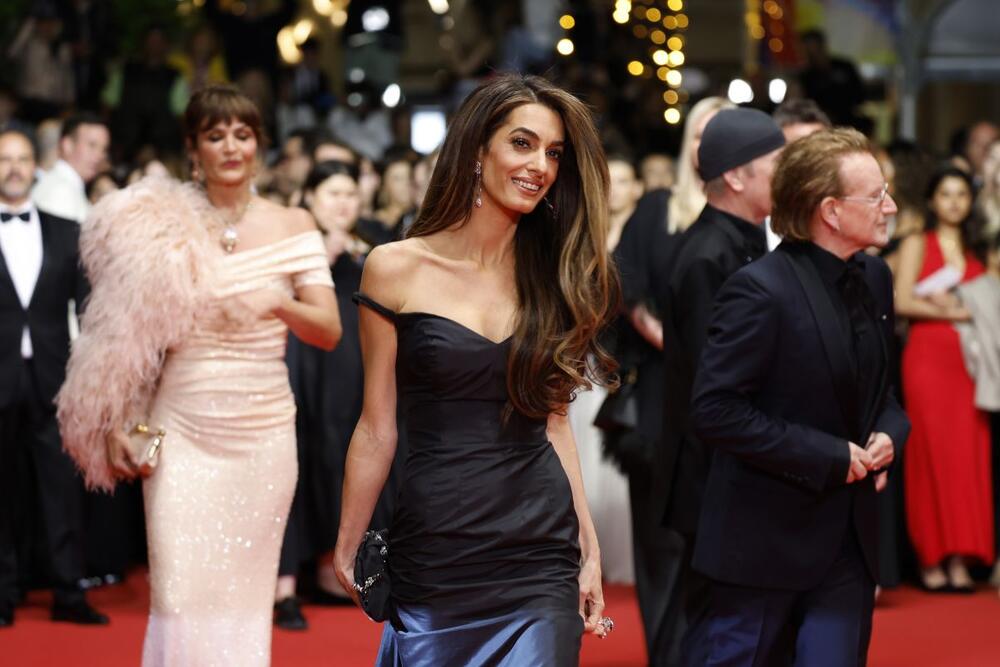 Kanski festival 2025: Amal Kluni u Dior haljini iz ere Džona Galijana