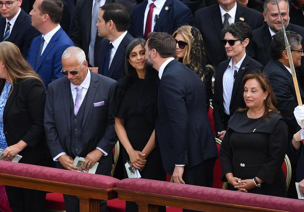 Džej-Di i Uša Vens na ustoličenju pape Lava XIV