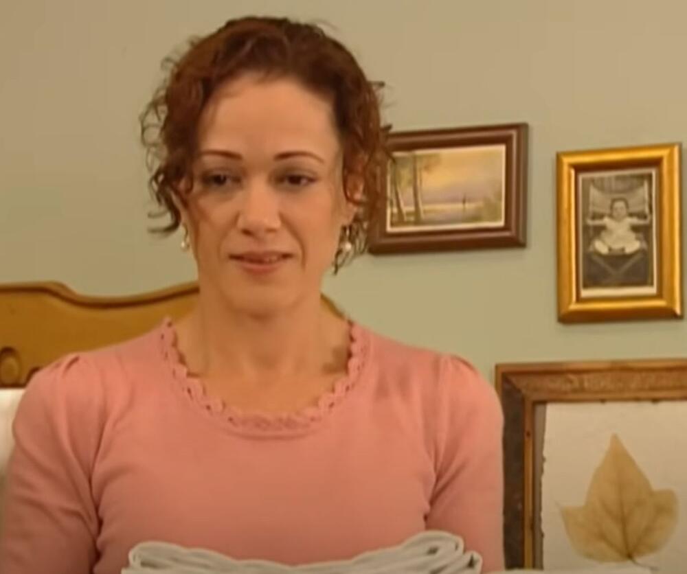 Benu u ulozi Fikret TEkin u seriji 'KAd lišće pada'