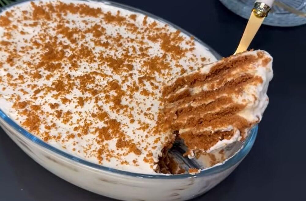 Brza keks torta s kremastim filom