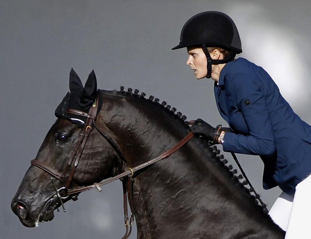 Atina Onazis bila je vrlo uspešna u preponskom jahanju