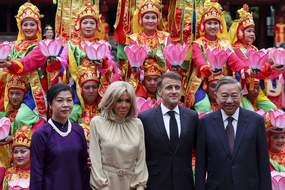 Emanuel i Brižit Makron u Južnoistočnoj Aziji