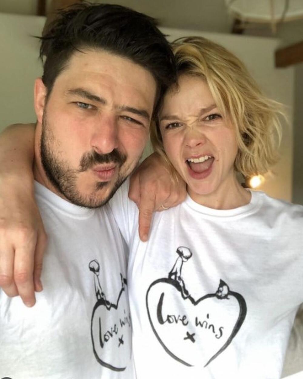 Markus Mamford, za razliku od supruge Keri Maligan, koristi Instagram, ali vrlo retko deli njihove privatne fotografije