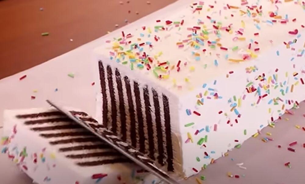 Sladoled-torta koja se ne peče postaće vam omiljeni slatkiš