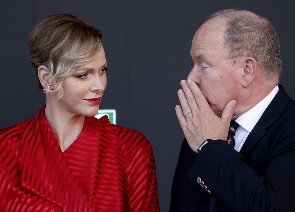 Princeza Šarlin od Monaka i princ Albert na trci Formule 1