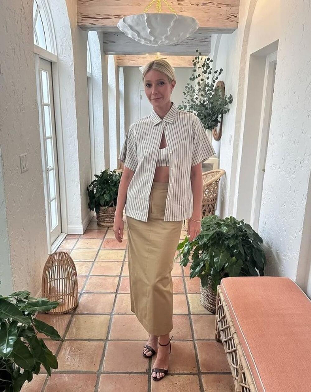 'Midaksi suknja' Gvinet Paltrou