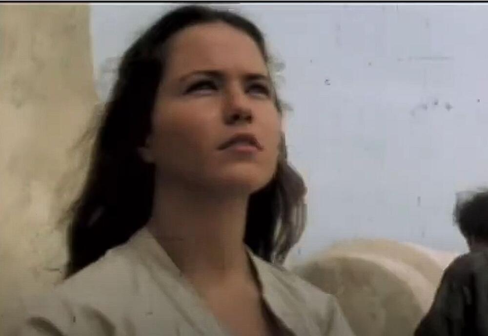 Ku Stark u obrisanoj sceni u 'Zvezdanim ratovima'