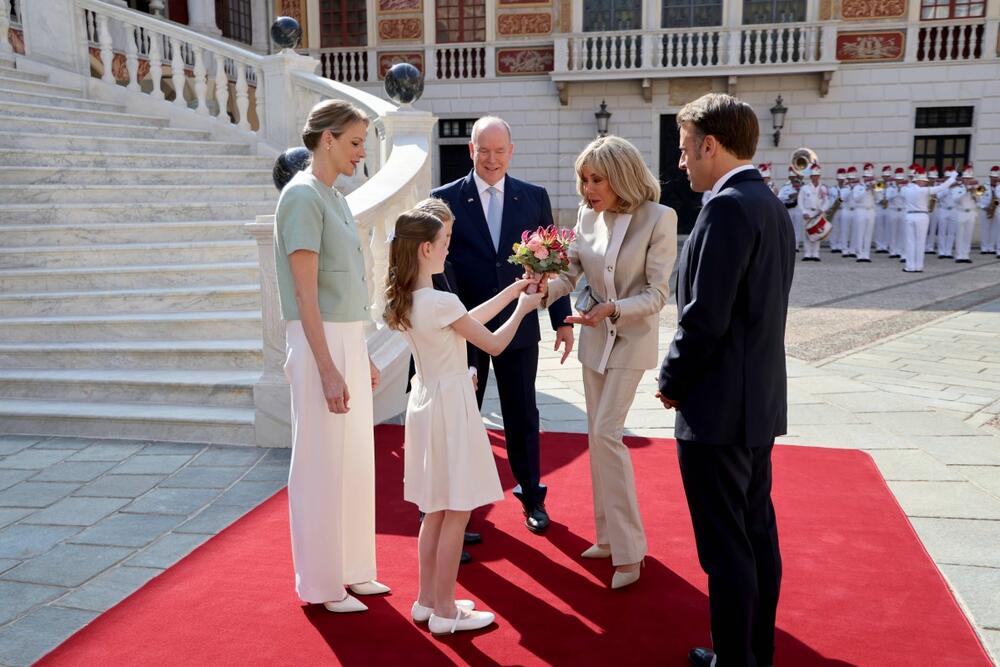 ĆERKA ŠARLIN OD MONAKA ODUŠEVILA BRIŽIT MAKRON 