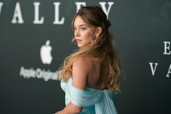 "Ona je potpuno pogrešan izbor": Čuvena holivudska lepotica ne želi da je Sidni Svini glumi u autobiografskom filmu