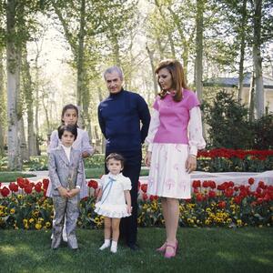 "Prokletstvo Pahlavijevih", poslednje carske dinastije Irana: Kad su mislili da su doživeli najgore &ndash; počeo je pakao