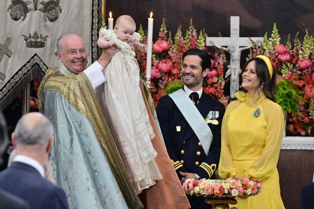 Princ Karl Filip i princeza Sofija na krštenju ćerke princeze Ines