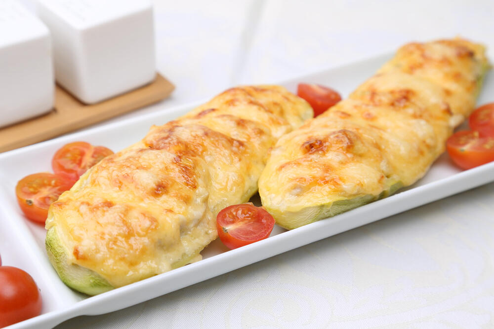 TIKVICE PUNJENE  SIROM SU SAVRŠEN LETNJI OBROK