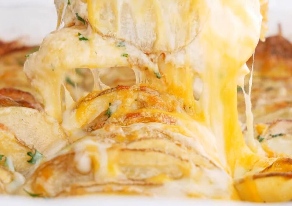 Zapečen krompir sa sirom