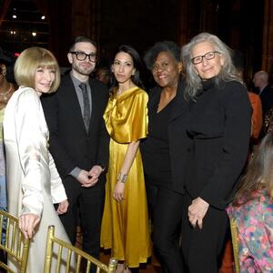 Sreću pronašao u 10 godina starijoj, a otac mu na venčanje – nije došao: Ova moćna dama je supruga Aleksandera Sorosa