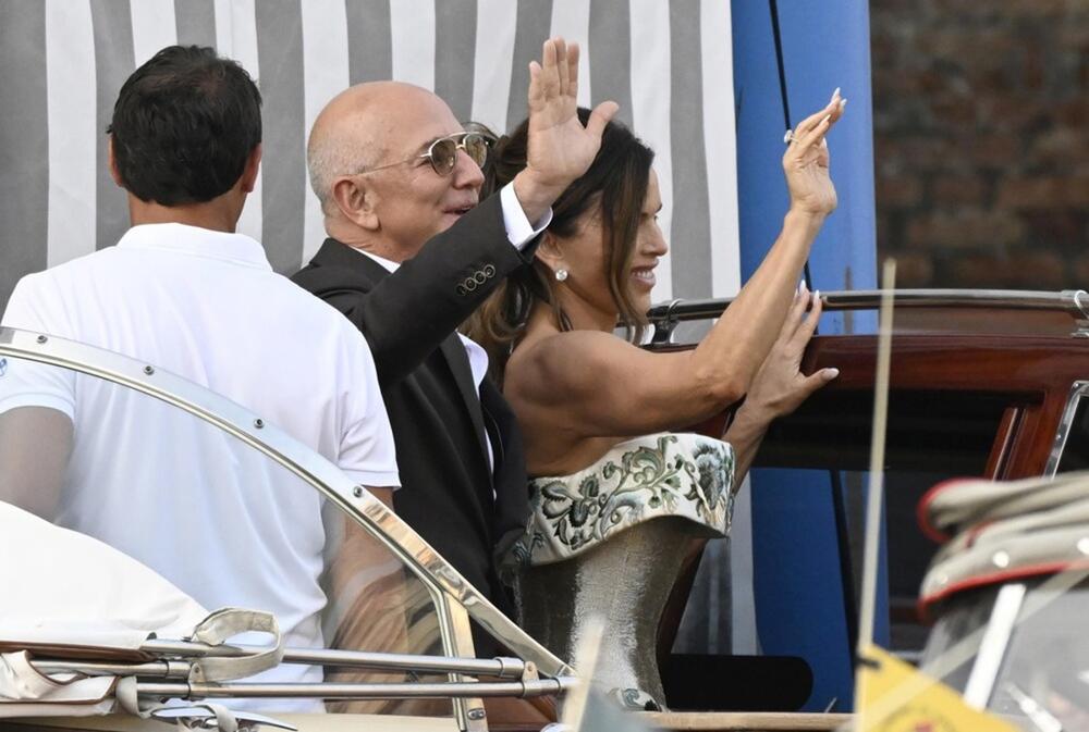 LOREN STIGLA U VENECIJU NA POČETAK VENČANJA U HALJINI KOJA JE PRAVA MAGIJA 