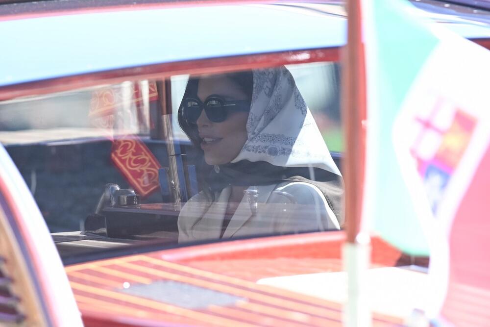 LOREN NA VENČANJU U IZDANJU KOJE NIKO NIJE OČEKIVAO 